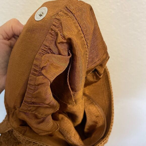 Stone Mountain Boho Western Crochet Woven Tan Bucket Purse - Picture 3 of 6